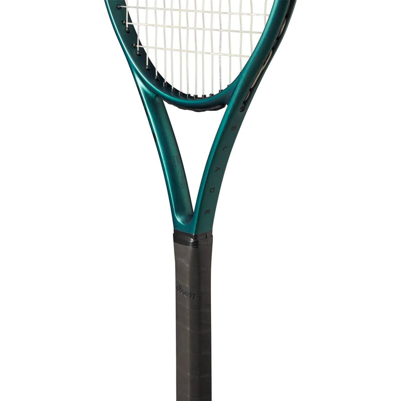 Wilson Blade 26 V9 Junior Tennis Racquet 26 INCH