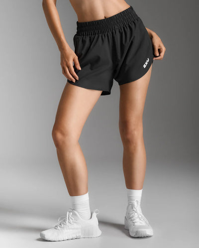 2XU Womens Aspire 5 Inch Short-Black/White