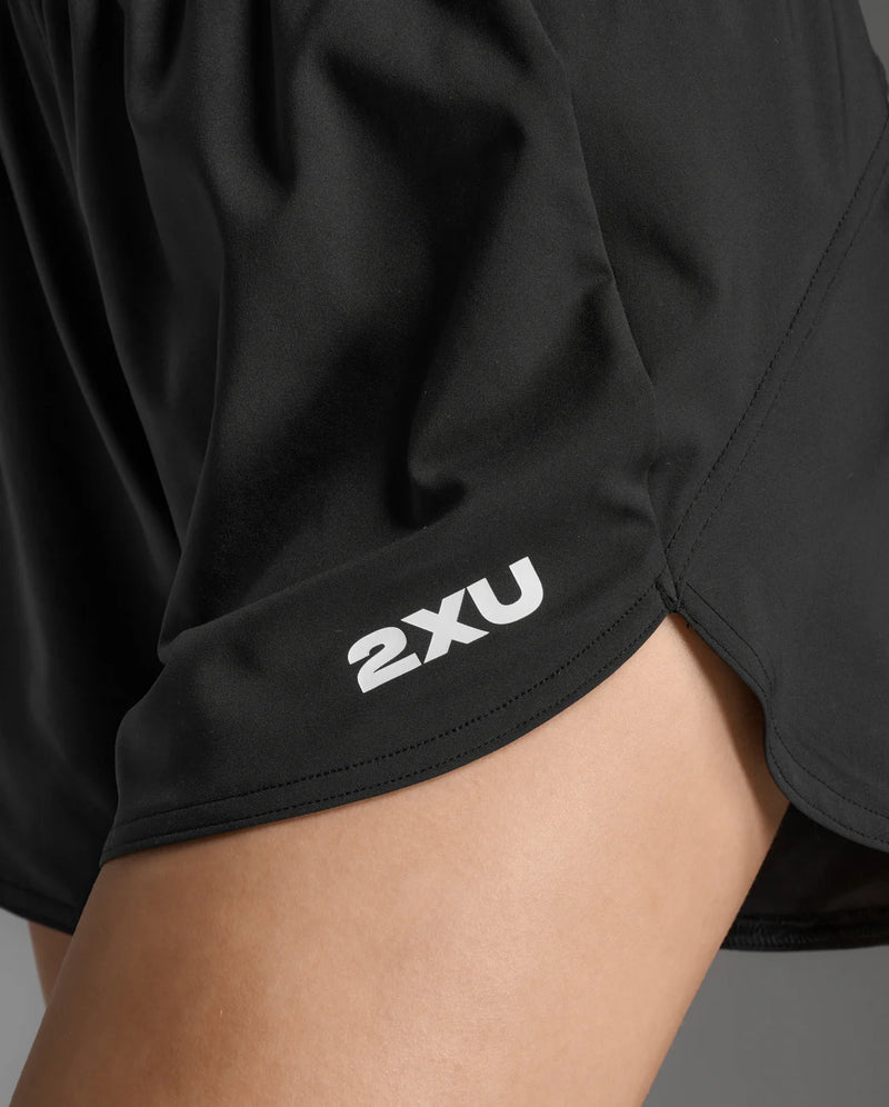 2XU Womens Aspire 5 Inch Short-Black/White